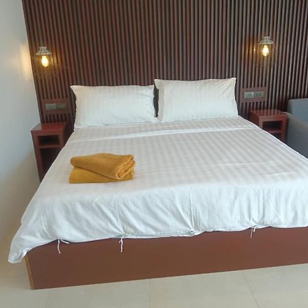 Beach House By Rose Massage Nai Thon Beach Exterior photo