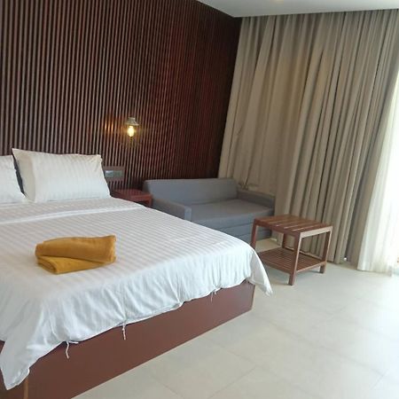 Beach House By Rose Massage Nai Thon Beach Exterior photo